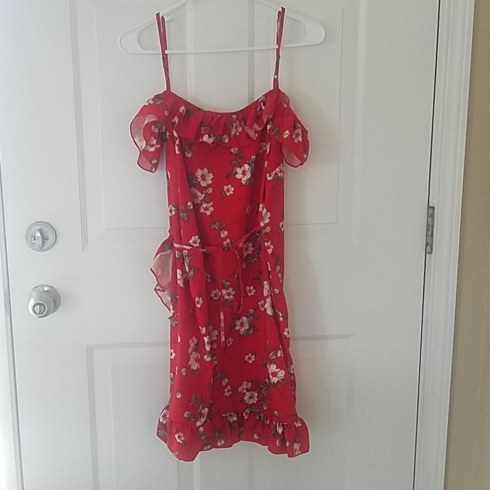 Dress - Picture 3 of 3